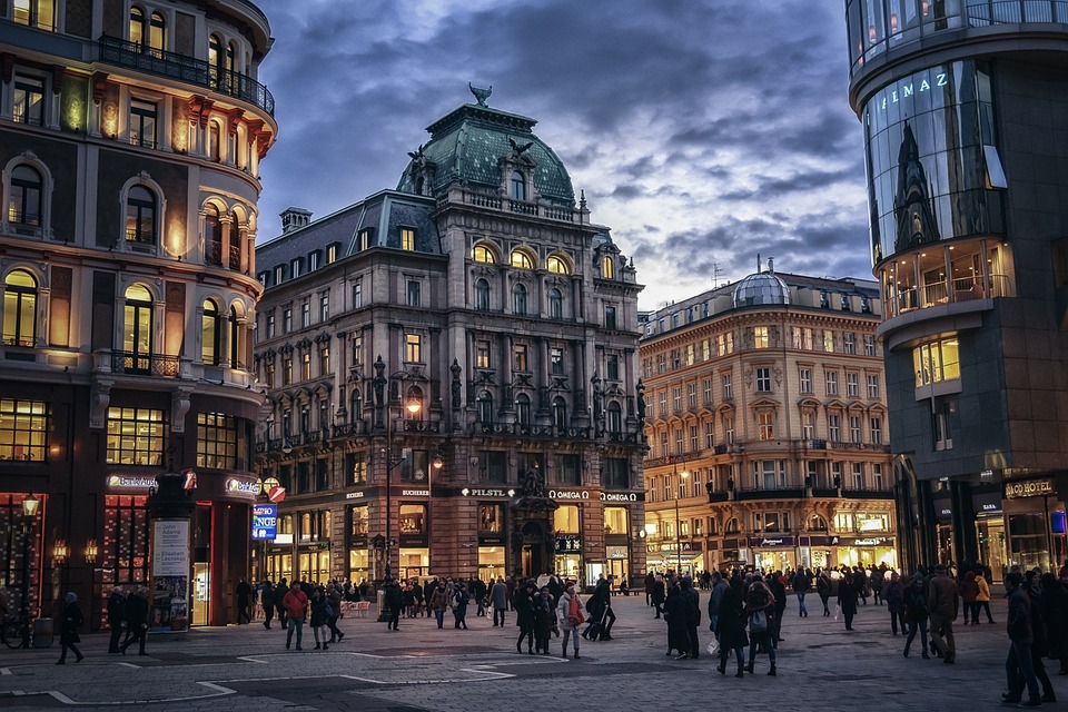 EXPLORE AUSTRIA